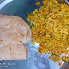 A picture of Anda Bhurji.
