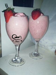 A picture of Strawberry milkshake.