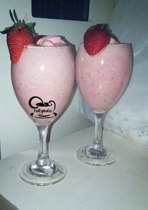 A picture of Strawberry milkshake.