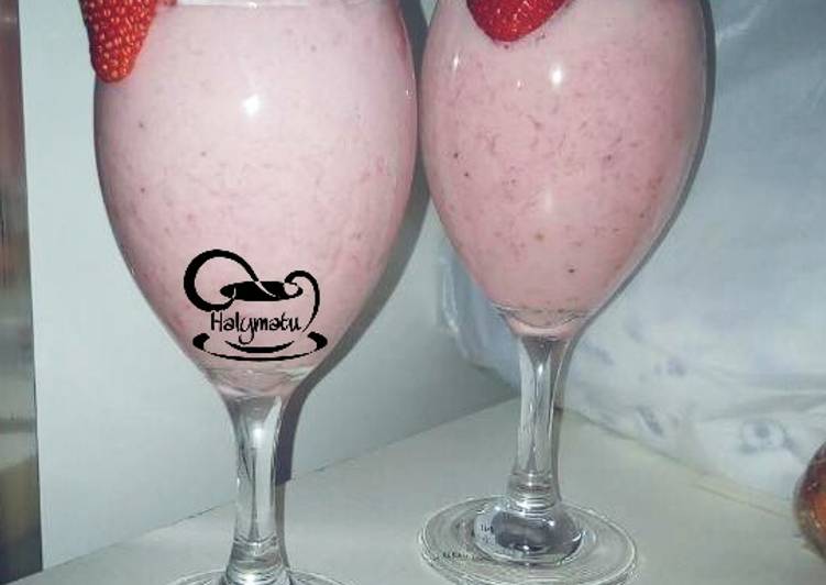 Strawberry milkshake