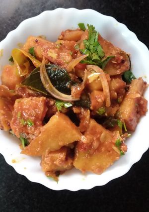 सुरणा ची भाजी (Suran Bhaji Recipe In Marathi) रेसिपी चे मुख्य फोटो