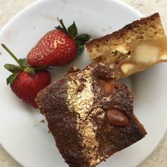 A picture of Toasted Almond and Marzipan Blondies ❤️.