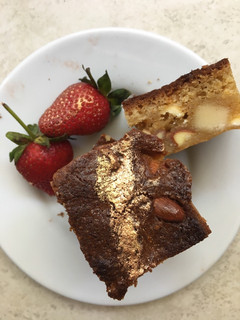 A picture of Toasted Almond and Marzipan Blondies ❤️.