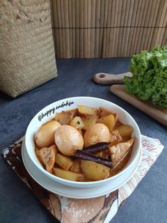 Foto resep Semur Kentang Telur Tahu