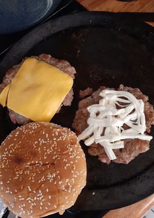 Una foto de Carne para unas ricas hamburguesas en casa