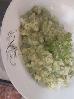 Una foto de Ensalada de coliflor y brócoli