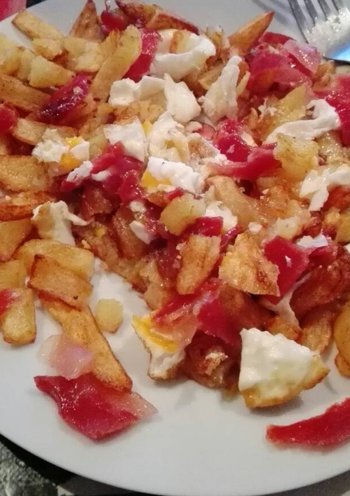 Una foto de Papas con jamón