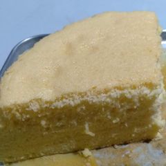 A picture of Sponge Cake.
