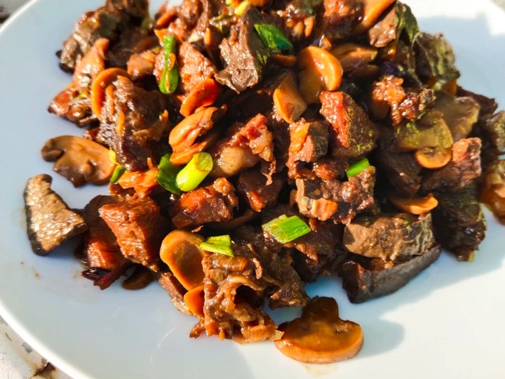 Cara Gampang Membuat Resep Bistik Sapi Manis Jamur Merang yang Bisa Manjain Lidah