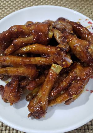 Hình của món Chân gà chiên mắm tỏi.