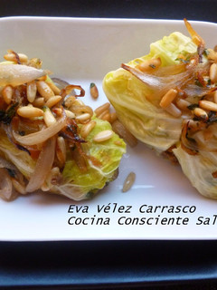 Una foto de Rollitos de col relleno de seitán y verduritas