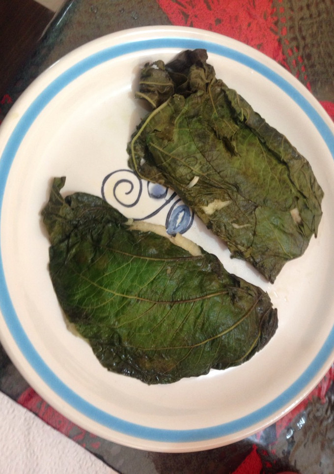 Una foto de Filete de pescado en hoja de hierba santa