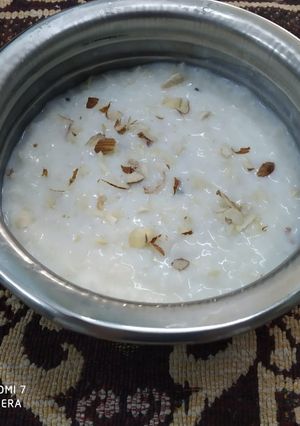 ખીર (Kheer Recipe In Gujarati) રેસીપી મુખ્ય ફોટો