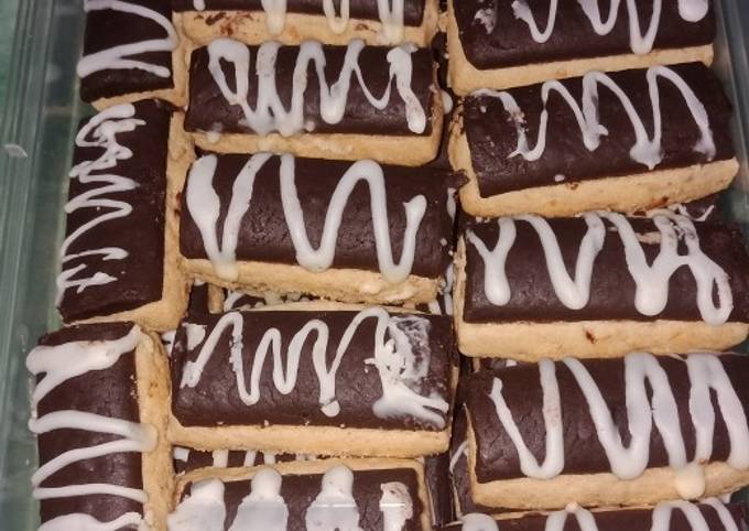 Resep Kue Kering Coklat Stik Oleh Kenyolini Eka Cookpad