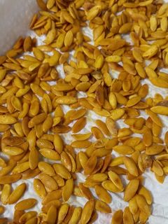 عکسی از دستور تخمه خربزه طعم دار
