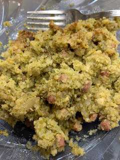 Una foto de Falso arroz de coliflor y brócoli