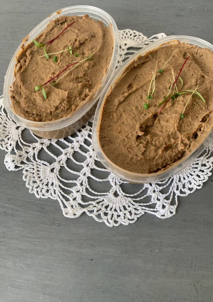 Паштет з курячої печінки