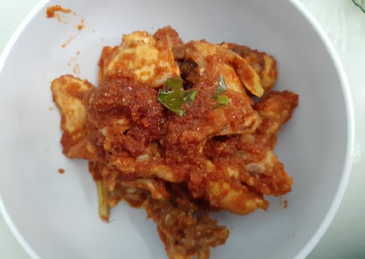 Cara Menyiapkan Ayam sambal daun Jeruk, Bikin Ngiler