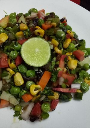 A picture of Green peas corn salad.