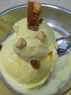 பட்டர் ஸ்காட்ச் ஐஸ்கிரீம் செய்முறை முக்கிய புகைப்படம்