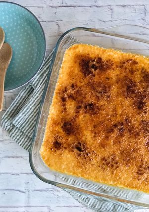Foto de Crème Brûlée na travessa