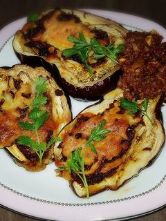 عکسی از دستور بادمجان شکم پر⁦ 😋😋😋👌