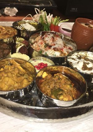 A picture of Restaurant style curries DAL makhani.