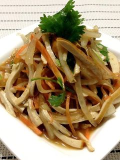 【四季甘霞色】蒜香拌豆干絲 的食譜成品照片