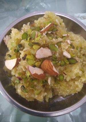 Lauki ka halwa रेसिपी मुख्य फोटो