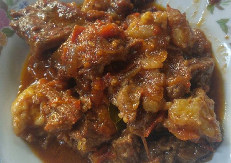 Daging lemak saus kecap