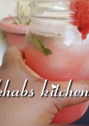 A picture of Watermelon lemonade.