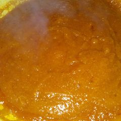A picture of Dates chutney.