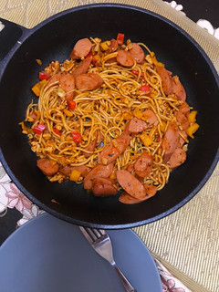 A picture of Bolognese Fried Pasta.