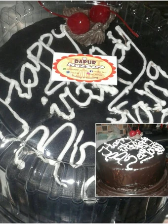 Langkah Mudah untuk Menyiapkan Resep  Cake ulang tahun mudah (rainbow cake siram coklat) yang Bikin Ngiler, Bikin Ketagihan