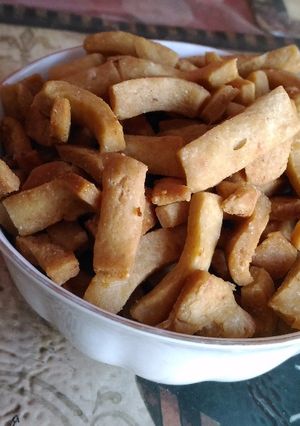 A picture of Multigrain namakpara.