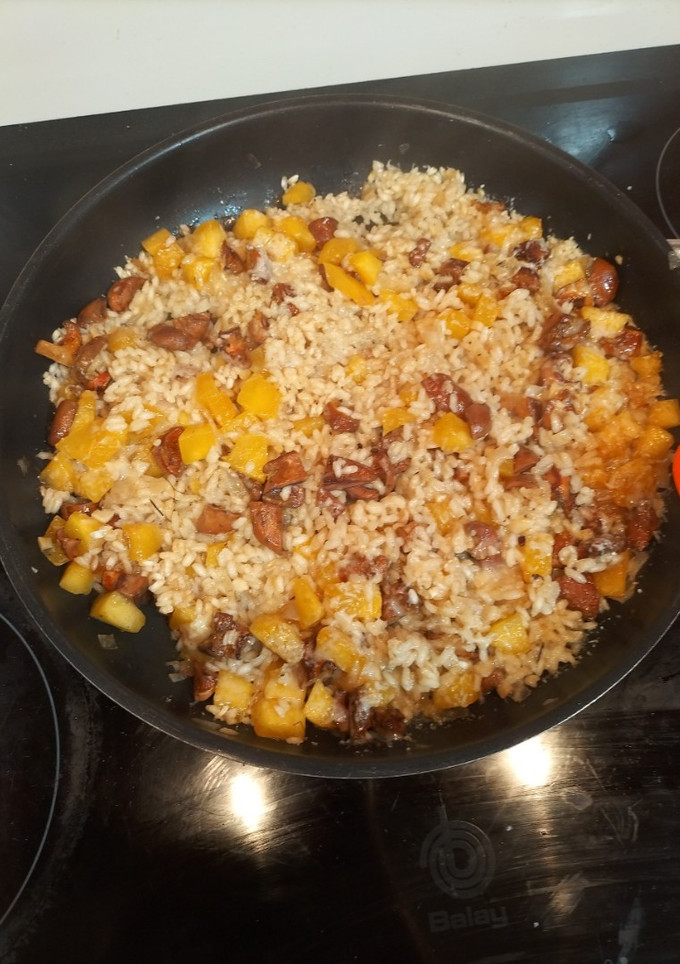 Una foto de Arroz con calabaza y níscalos