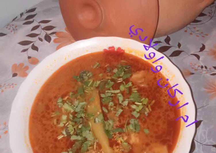 شوربة فريك في قدرة الطين بنة هايلة