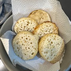 A picture of British Crumpets - WOOOOOWWWWW :P.