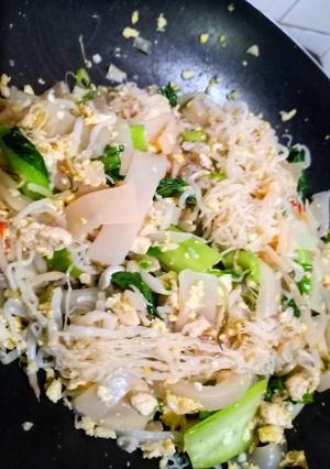 Foto resep Bihun Kwetiaw Goreng ala #Keto