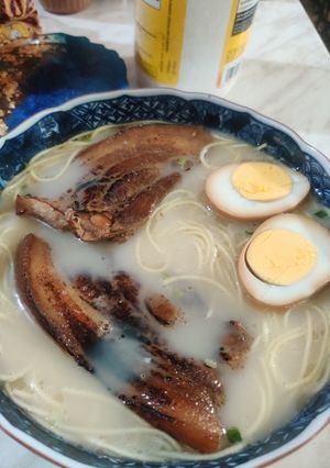 A picture of Torched Chashu (チャーシュー) and Aji Tamago (味卵).