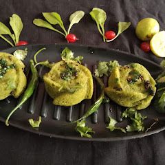 A picture of Spinach dhokla.