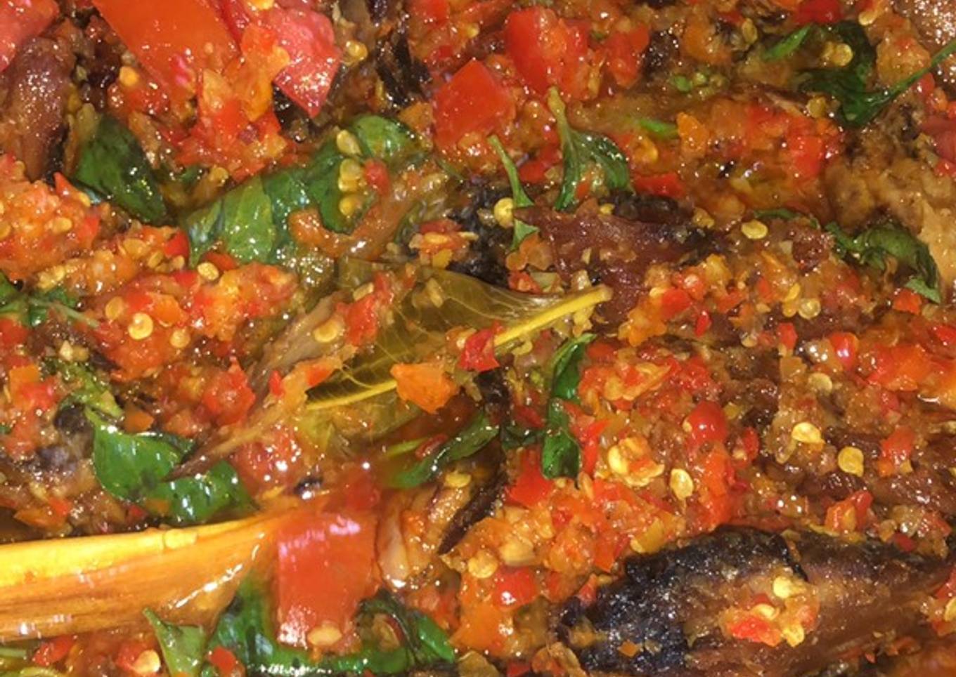 Tongkol balado kemangi