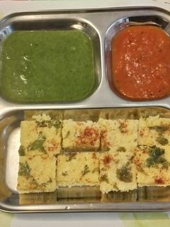 અમદાવાદ ફેમસ લાઈવ ઢોકળા (Ahmedabad Famous Live Dhokla Recipe In Gujarati) રેસીપી મુખ્ય ફોટો