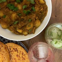 A picture of Dum aloo.