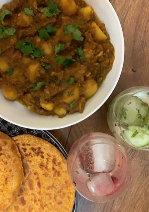 A picture of Dum aloo.