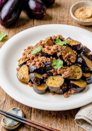 A picture of Easy Ginger Stir-Fry with Eggplant and Ground Meat.