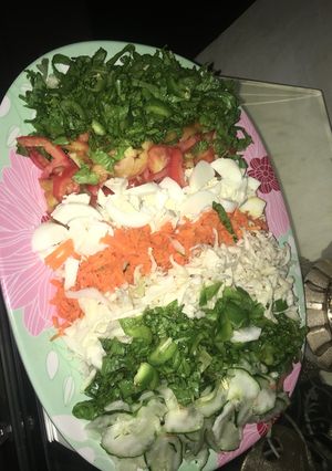 A picture of Styled salad.
