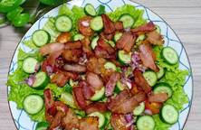 Salad thịt xông khói