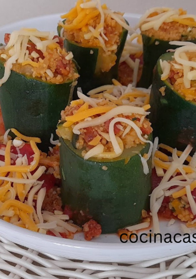 Una foto de Calabacines rellenos de chorizo