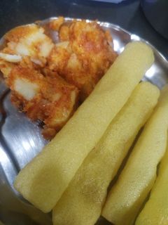 લસણીયા ભૂંગળા બટાકા (Lasaniya Bhungra Bataka Recipe In Gujarati) રેસીપી મુખ્ય ફોટો